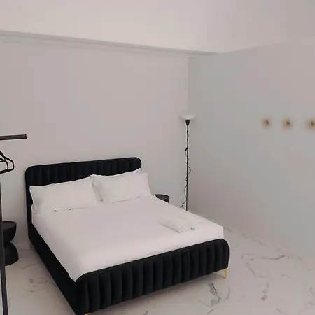 Vulcano 1 *
